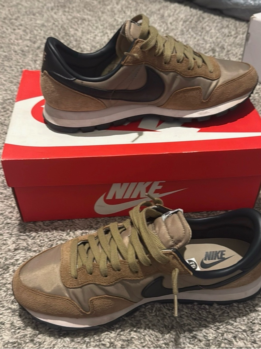 Nike Men's Olive/Brown Retro Runner Sneakers